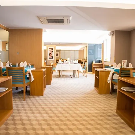 Hotel Efeler 3*