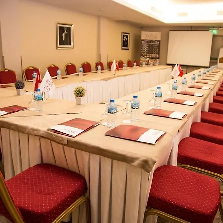 Hotel Efeler 3*